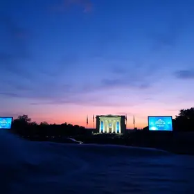 A onda azul e o crepúsculo do Foro