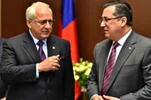 Tarcísio e Ricardo Nunes recebem chanceler do Chile em São Paulo